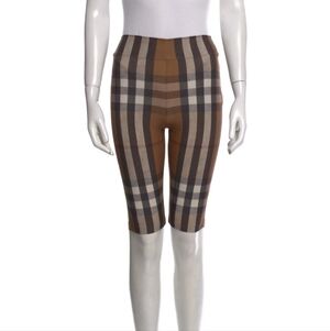 Burberry elastic waste shorts sz. Small